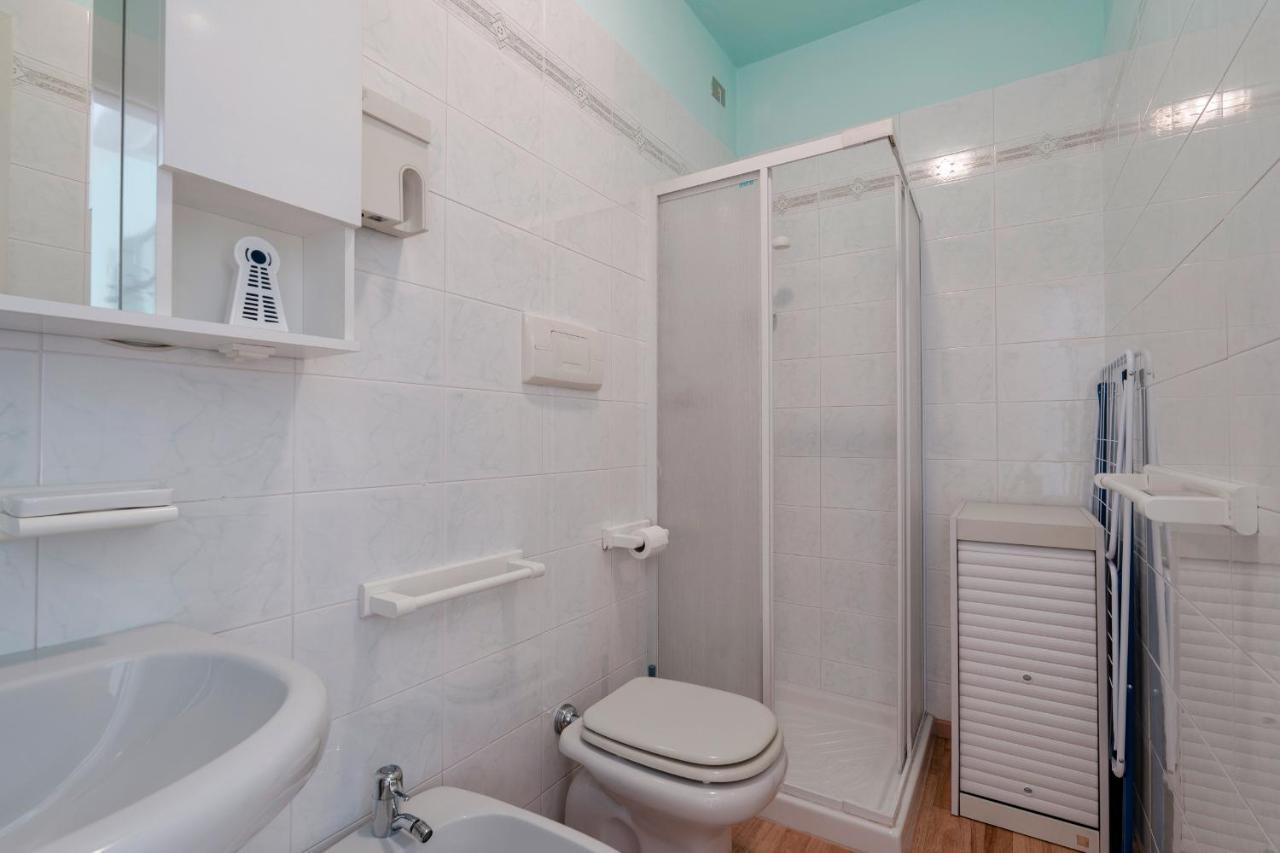 Azzurra Suite - Monolocale Con Piscina E Wifi Sirmione Dış mekan fotoğraf