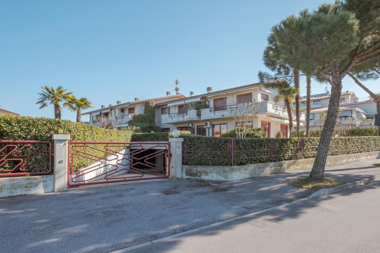 Azzurra Suite - Monolocale Con Piscina E Wifi Sirmione Dış mekan fotoğraf